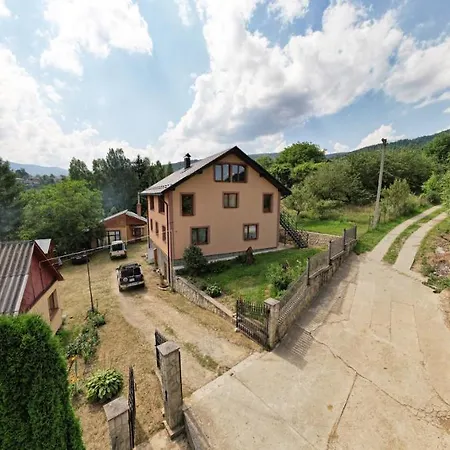 Gazdіvska Hata Konukevi *