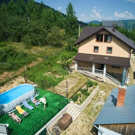 Gazdіvska Hata Konukevi *