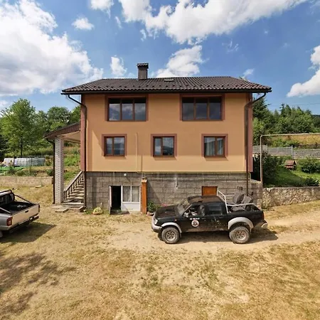 Gazdіvska Hata Konukevi