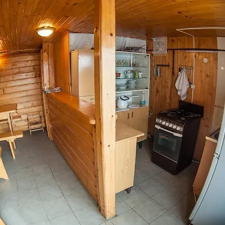 Konukevi Gazdіvska Hata Yaremche