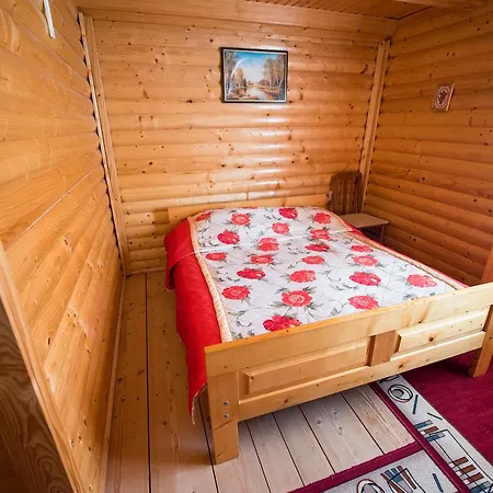 Gazdіvska Hata * Yaremche