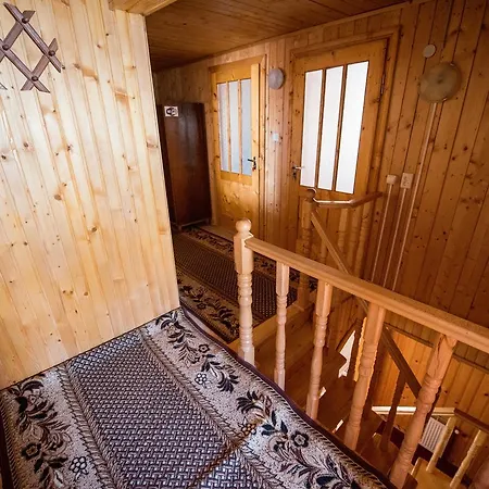 Gazdіvska Hata Konukevi *