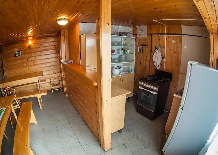 Konukevi Gazdіvska Hata Yaremche