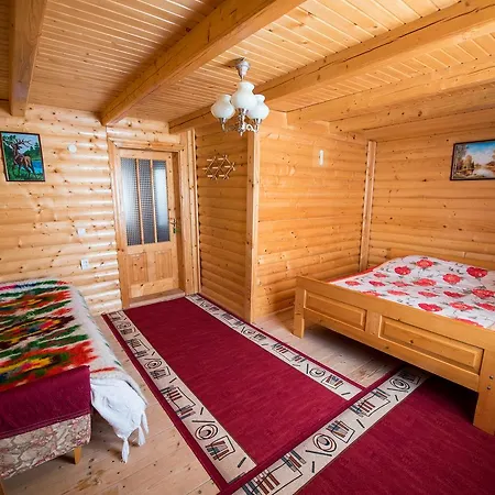 Gazdіvska Hata Guest House